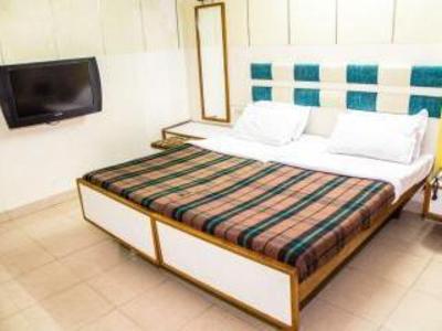 фото отеля Sarovar Hotel