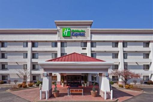 фото отеля Holiday Inn Express Fort Campbell Oak Grove