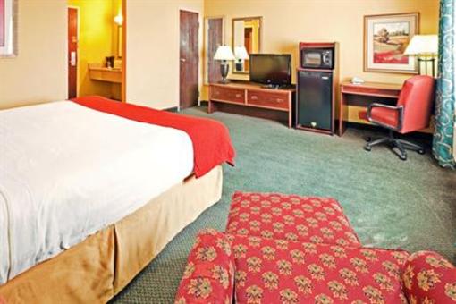 фото отеля Holiday Inn Express Fort Campbell Oak Grove
