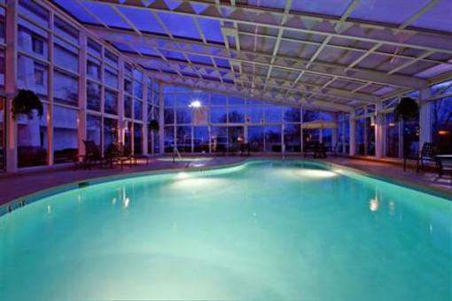 фото отеля Holiday Inn Express Fort Campbell Oak Grove