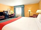 фото отеля Holiday Inn Express Fort Campbell Oak Grove