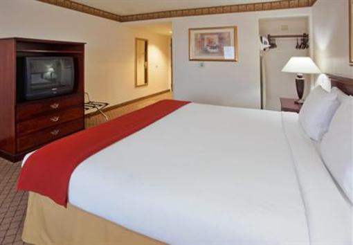 фото отеля Holiday Inn Express Woodland