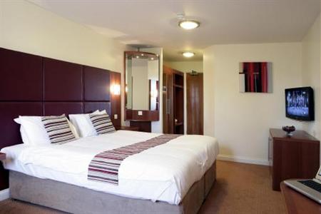 фото отеля Mercure Hotel East Swindon