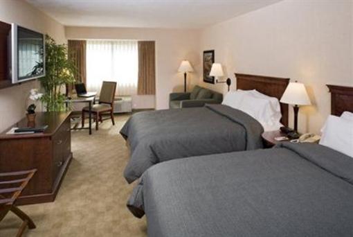 фото отеля Silver Cloud Inn NW Portland