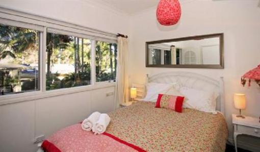 фото отеля Whale Beach Bed and Breakfast