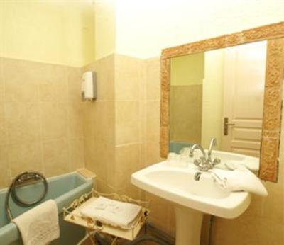 фото отеля Hotel Les Alizes Montpellier