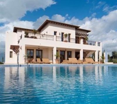 фото отеля Z & X Holliday Villas Paphos