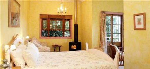 фото отеля The Spotted Chook and Amelie's Petite Maison Hotel Montville (Australia)