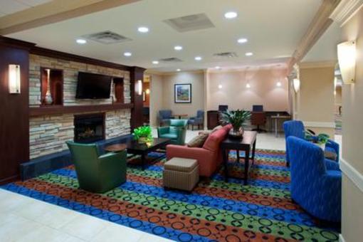 фото отеля Holiday Inn Express Washington DC SW-Springfield