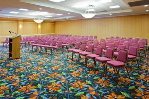 фото отеля Holiday Inn Express Washington DC SW-Springfield