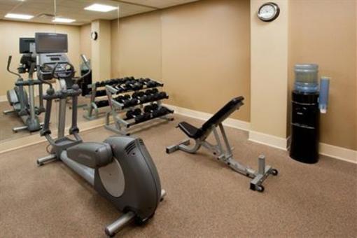фото отеля Holiday Inn Express Washington DC SW-Springfield