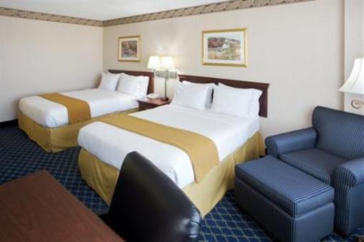 фото отеля Holiday Inn Express Washington DC SW-Springfield