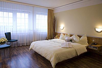 фото отеля Hotel Terminal Cologne