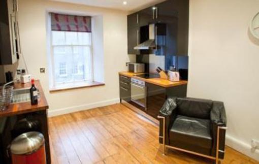 фото отеля Victoria Terrace Apartment Royal Mile