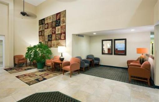 фото отеля Holiday Inn Express Hotel & Suites Petoskey