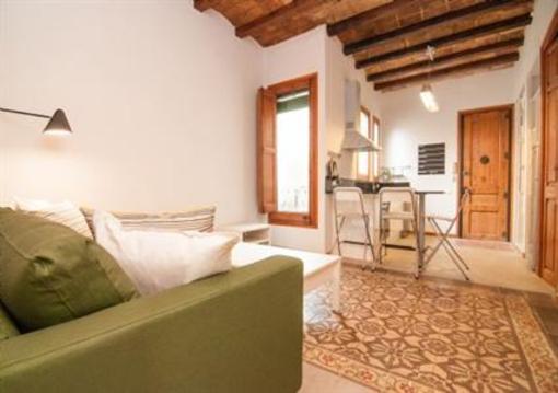 фото отеля Rent4Days Sants Apartments Barcelona