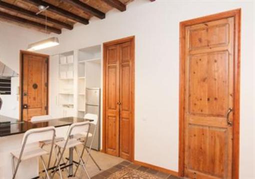 фото отеля Rent4Days Sants Apartments Barcelona