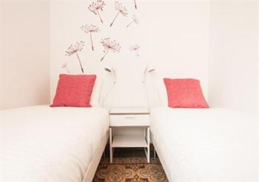 фото отеля Rent4Days Sants Apartments Barcelona