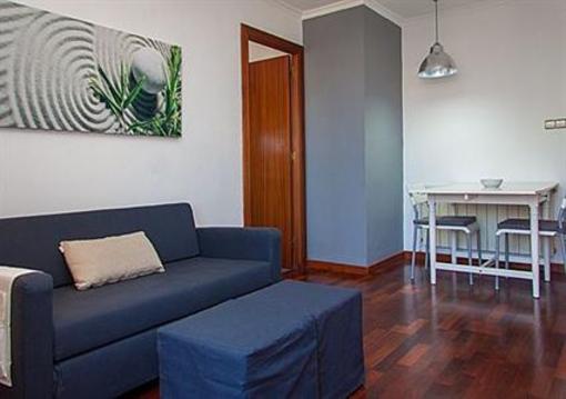 фото отеля Rent4Days Sants Apartments Barcelona