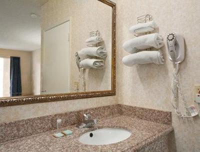 фото отеля Travelodge Anaheim Buena Park