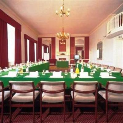 фото отеля Norfolk Arms Hotel Arundel