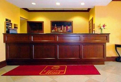 фото отеля Clarion Hotel Beachwood