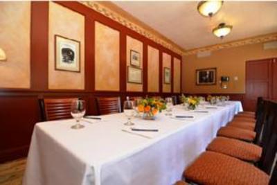 фото отеля Relax Inn Paso Robles