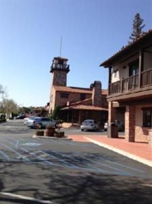 фото отеля Relax Inn Paso Robles