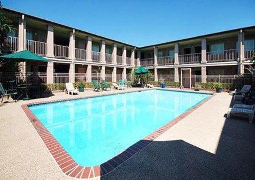 фото отеля Econo Lodge Inn & Suites Houston