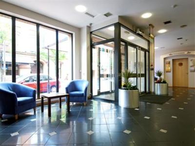 фото отеля Travelodge Belfast City