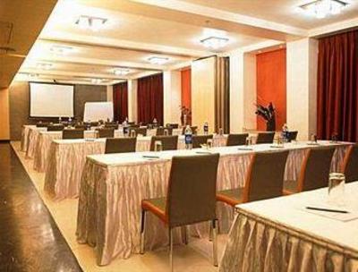 фото отеля Hotel Satkar Residency Thane