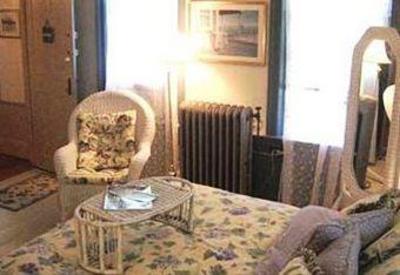 фото отеля Bursley Manor