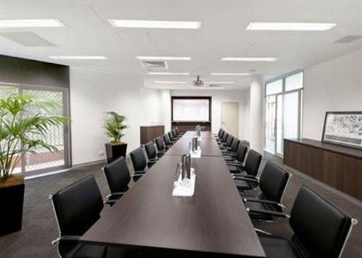фото отеля Quality Hotel Dickson Canberra