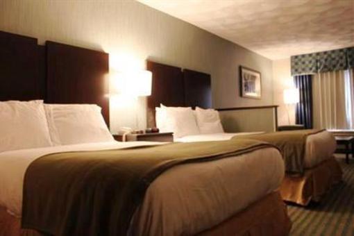 фото отеля Holiday Inn Express and Suites Smithfield - Providence