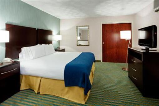 фото отеля Holiday Inn Express and Suites Smithfield - Providence