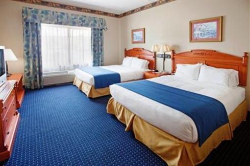 фото отеля Holiday Inn Express Hotel & Suites Savannah-Conf Center @ I-95