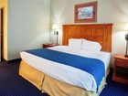 фото отеля Holiday Inn Express Hotel & Suites Savannah-Conf Center @ I-95