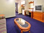 фото отеля Holiday Inn Express Hotel & Suites Savannah-Conf Center @ I-95