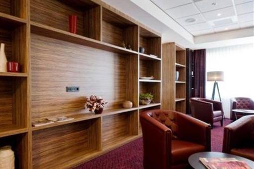 фото отеля Holiday Inn Express Amsterdam Sloterdijk Station