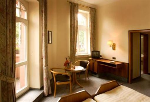фото отеля Roemischer Kaiser Hotel Trier