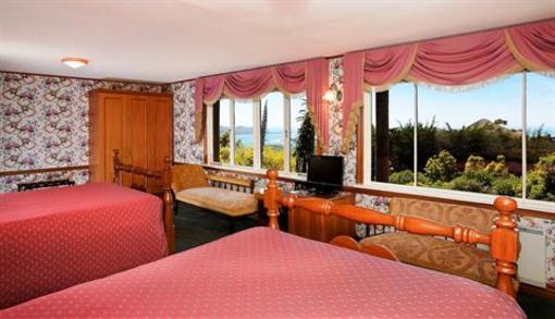 фото отеля Camp Estate at Larnach Castle