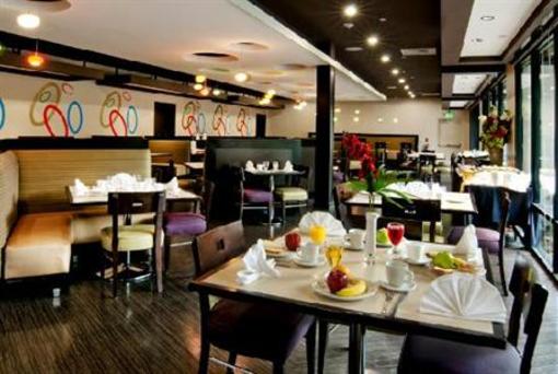 фото отеля Holiday Inn Hotel & Suites Anaheim 1 BLK Disneyland