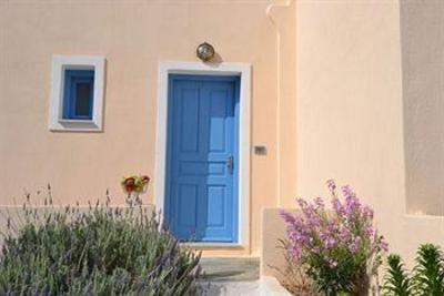 фото отеля Maria's Place Studios & Suites Oia (Greece)