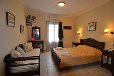 фото отеля Maria's Place Studios & Suites Oia (Greece)