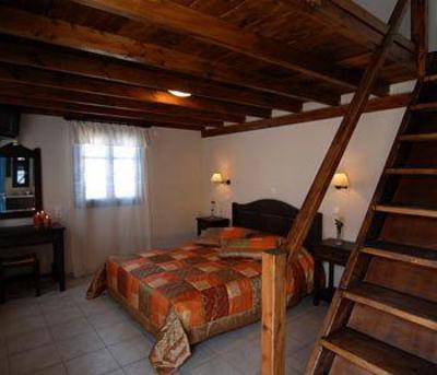 фото отеля Maria's Place Studios & Suites Oia (Greece)