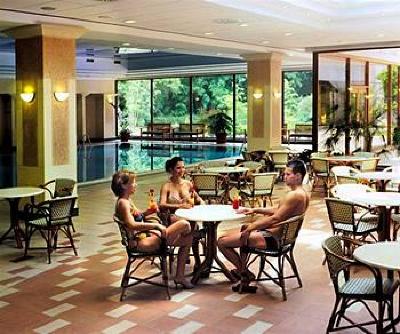 фото отеля Danubius Health Spa Resort Margitsziget