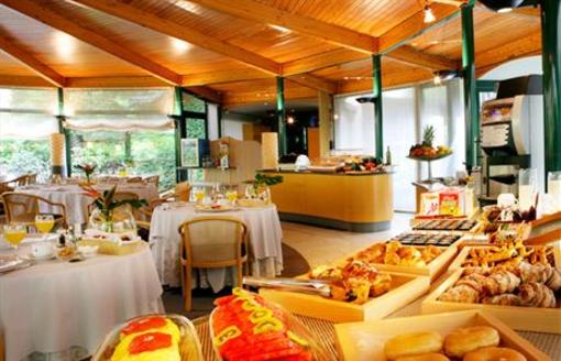 фото отеля Hotel Carlemany