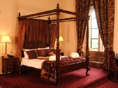 фото отеля Peckforton Castle
