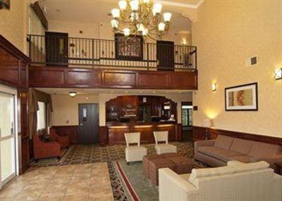 фото отеля Comfort Suites Airport North