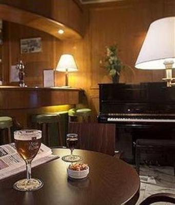фото отеля Hotel Paris La Defense Princesse Isabelle Puteaux